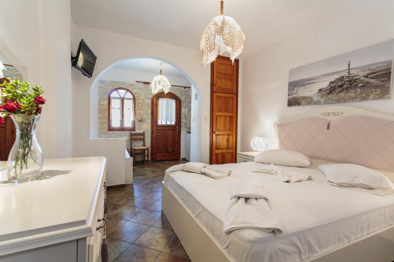 Ferienwohnung Ragoussis House Logaras Exterior foto