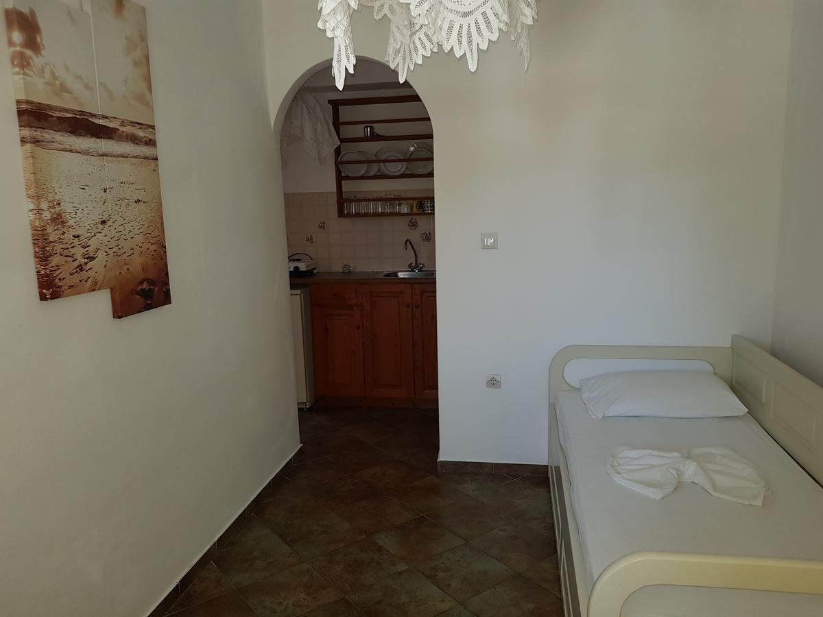 Ferienwohnung Ragoussis House Logaras Exterior foto