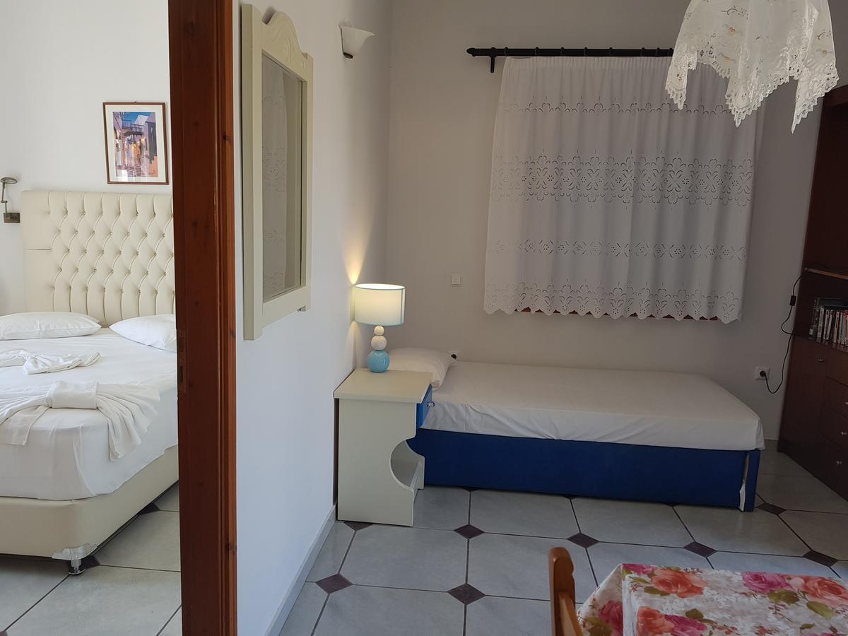 Ferienwohnung Ragoussis House Logaras Exterior foto